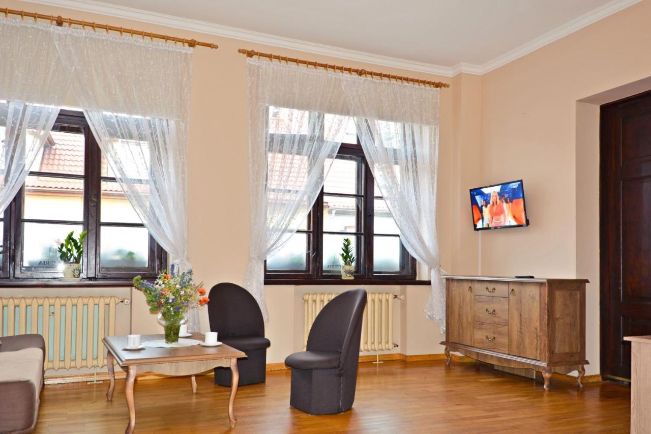 Dom Wczasowy Pod Zegarem Leba Exteriér fotografie